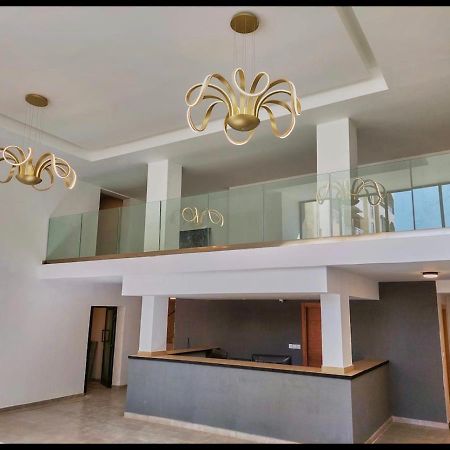 F4 - Chic - Piscine - Salle Fitness Дакар Экстерьер фото
